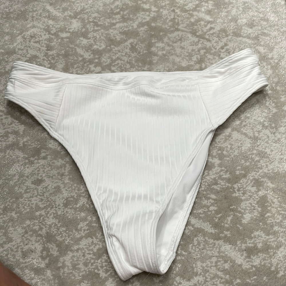 Abercrombie and Fitch white bikini bottom size medium